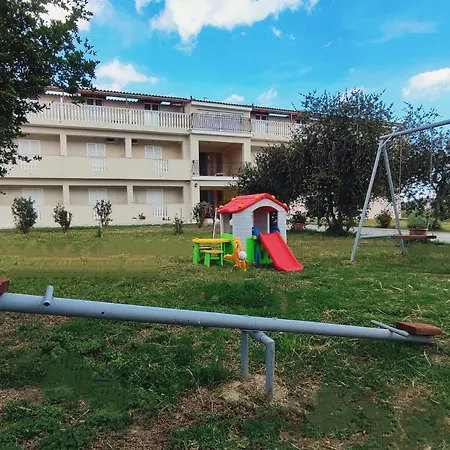 Apartment Tassia For Families & Couples - *
